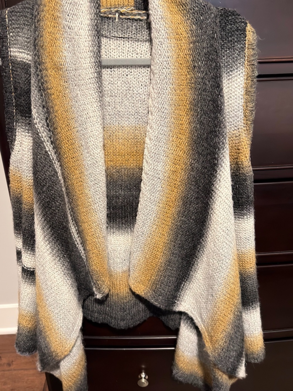 Soft Gradient Open-Front Women’s Cardigan Sweater - Gray, Cream & Gold
